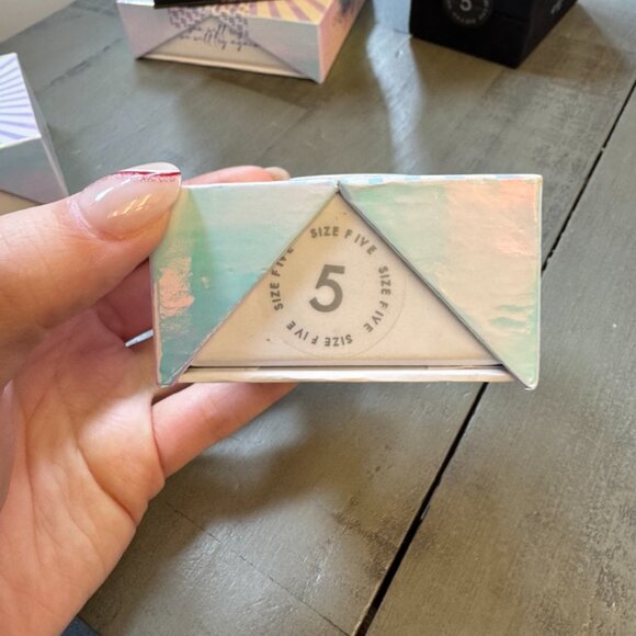 Bomb Party - Mental Health 2025 Collection - Your Heart Can Heal - Picture 7 of 7